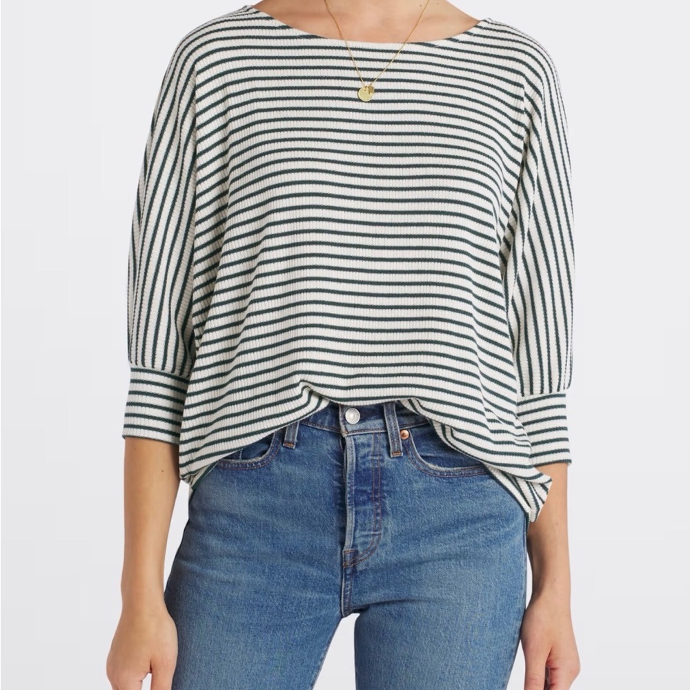 Gilli Black and White Striped Long Sleeve Tee
